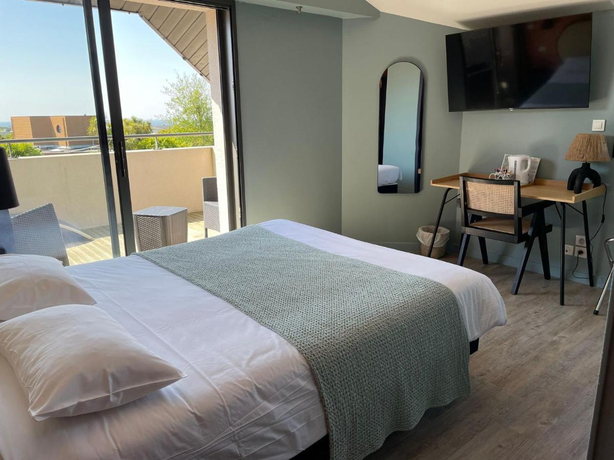 פלוגונבלי Logis Hotel Du Large מראה חיצוני תמונה
