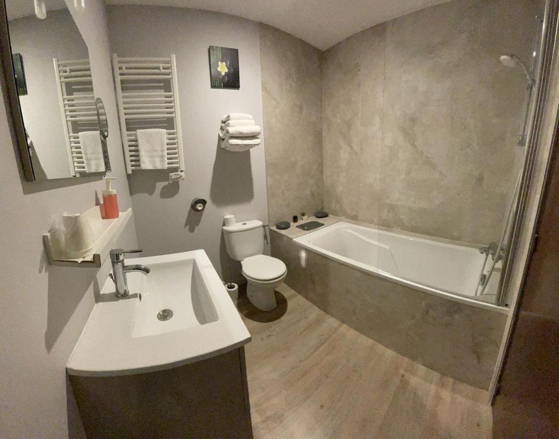 פלוגונבלי Logis Hotel Du Large מראה חיצוני תמונה